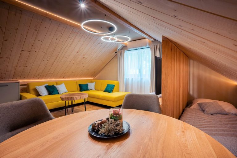 podkrovny_apartman - obyvacka